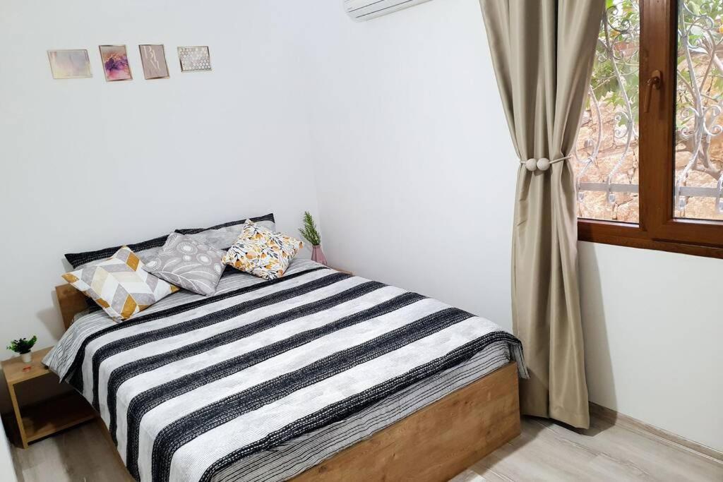 2+1 Apartm With Garden + Balcony , At Ladies Daire Kuşadası