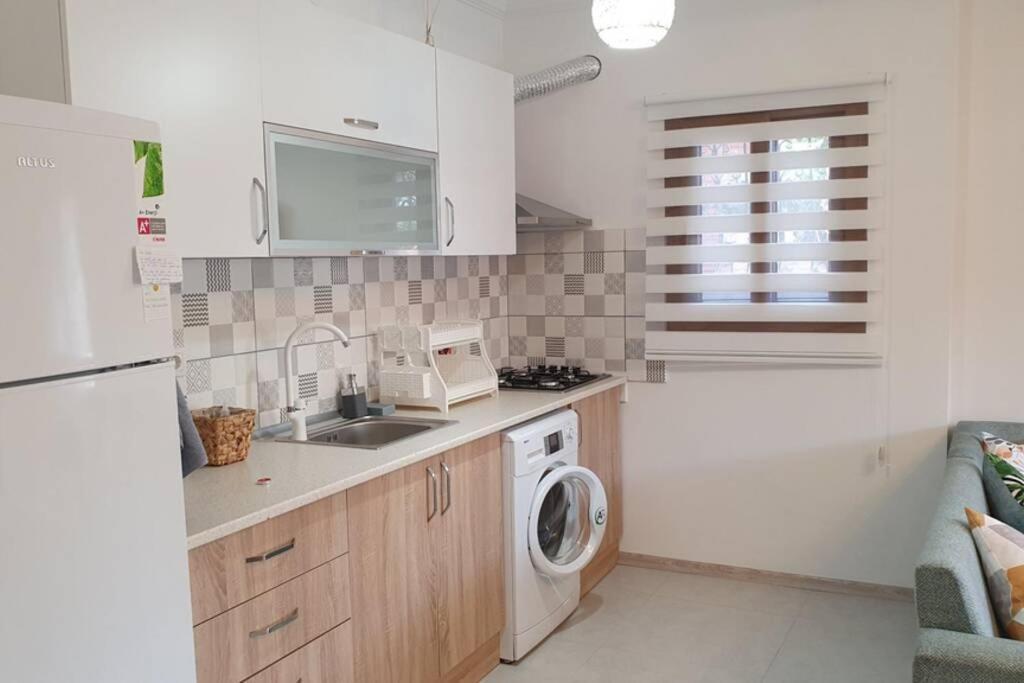 2+1 Apartm With Garden + Balcony , At Ladies Daire Kuşadası