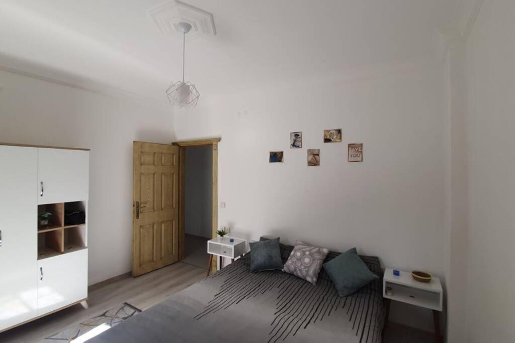 2+1 Apartm With Garden + Balcony , At Ladies Daire *