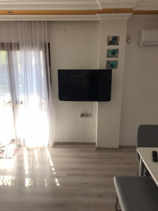 2+1 Apartm With Garden + Balcony , At Ladies * Kuşadası