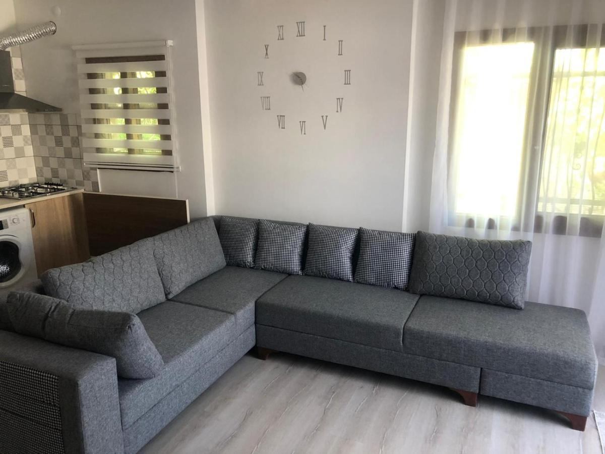 Daire 2+1 Apartm With Garden + Balcony , At Ladies