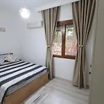 2+1 Apartm With Garden + Balcony , At Ladies Beach
